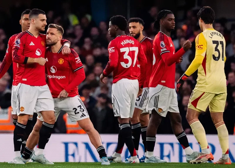 Phong độ của MU vs Brentford đều thiếu ổn định