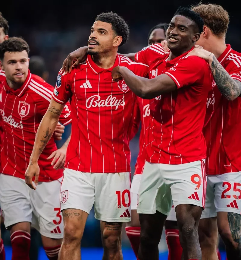 Phong độ của Nottingham vs Newcastle đối lập nhau